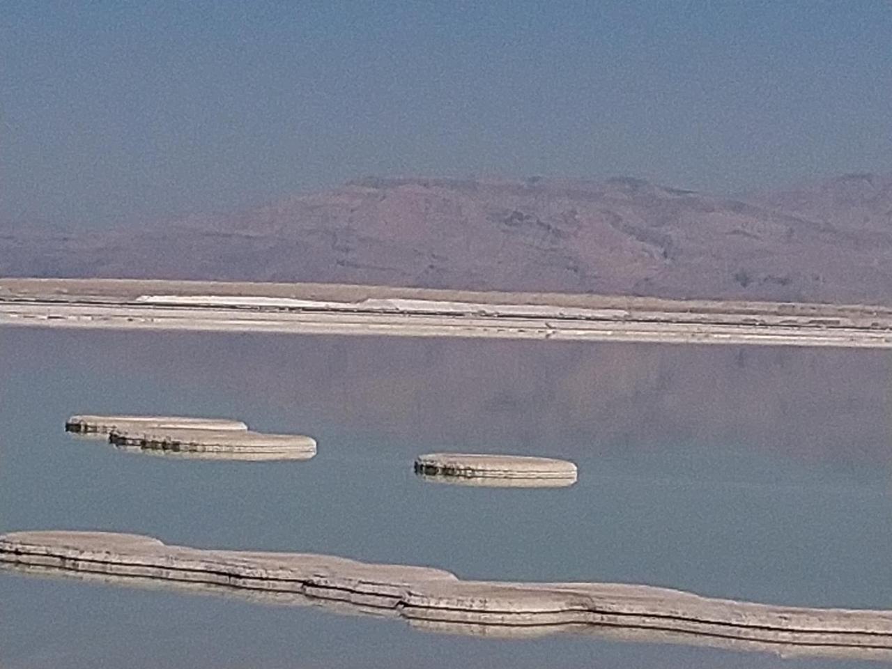 Carmit'S Dead Sea Place Villa Neve Zohar Exterior photo